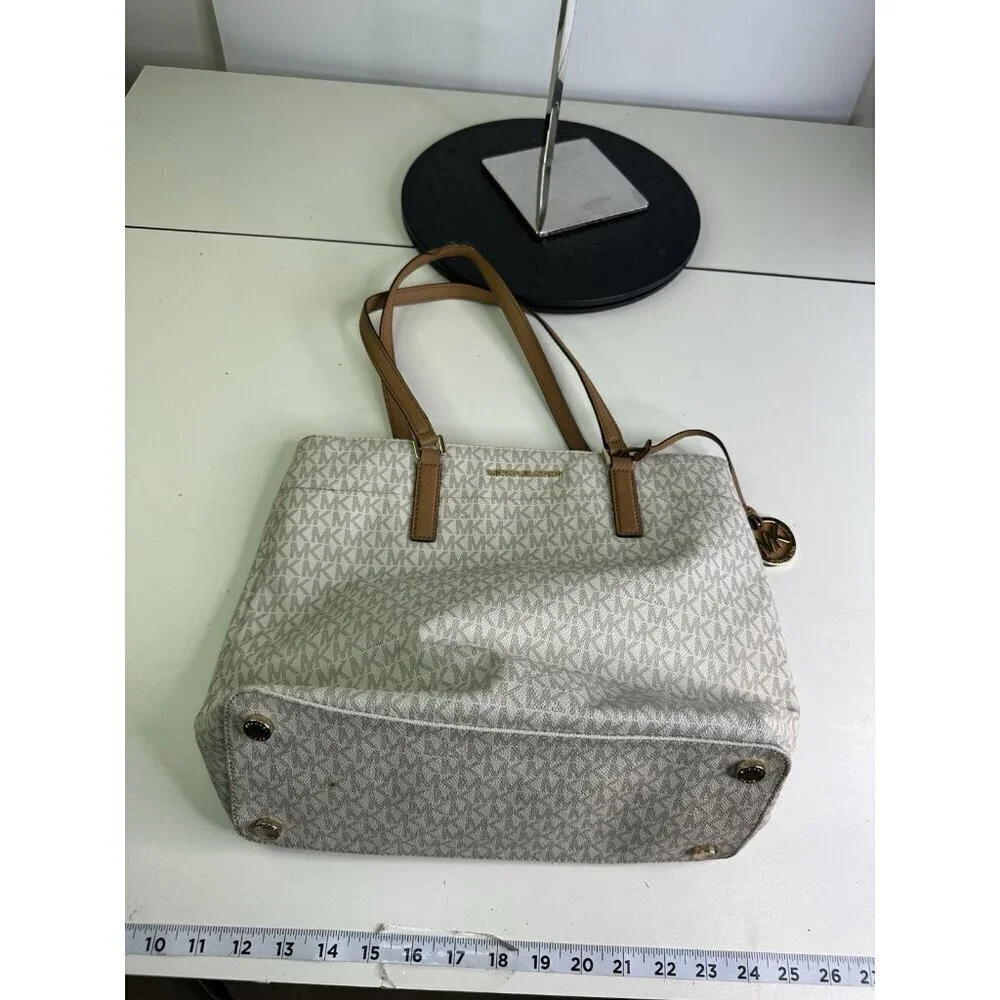 Michael Kors Jet Set Travel Md Carryall Tote White Canvas